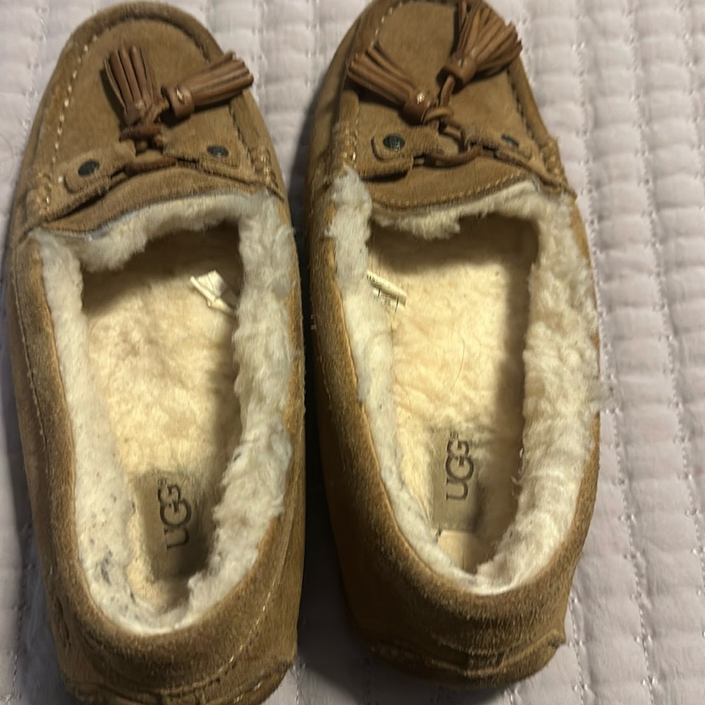 Barely worn Ugg moccasins